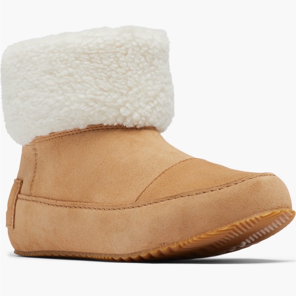SOREL
Go Stumptown
Faux Fur Lined
Bootie (Women)

Color: Tawny Buff/ Natural
NWB